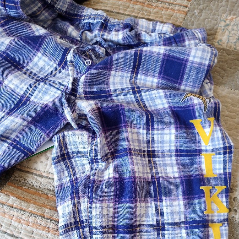 Men's medium Purple and white Minnesota Vikings pajama pants